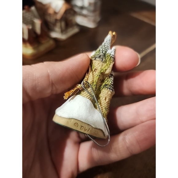 Lot David Winter Cottages Christmas Ornaments Tudor Fairytale Freds Castle - Picture 5 of 13